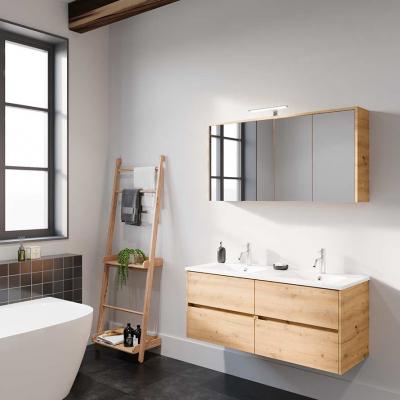 Riho Porto  Bútorok